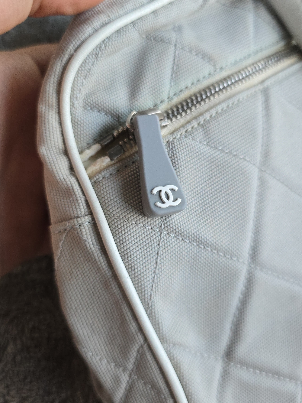 CHANEL Quilted Top-Handle Bag in Light Gray - Picture 7 of 12